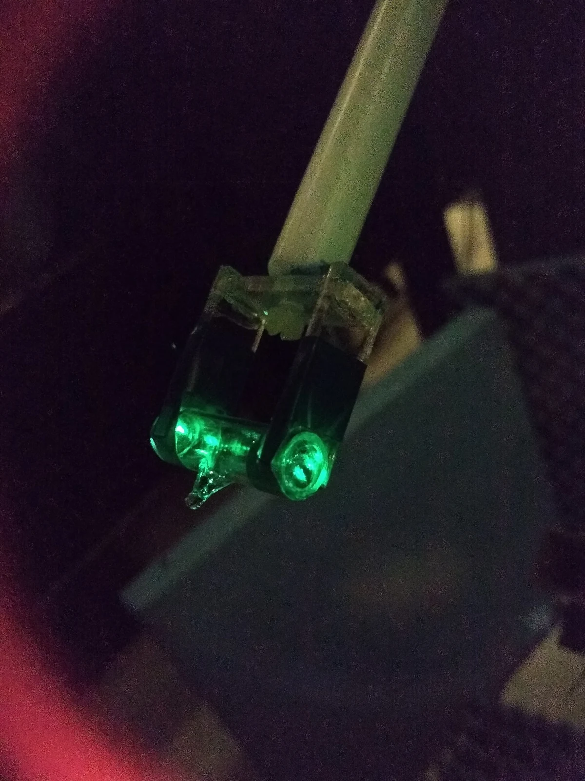 NIST's atomic vapour-cell sensor from its 2021 radio direction-finding demonstration. The photograph illustrates the sensing approach. Photograph: NIST.